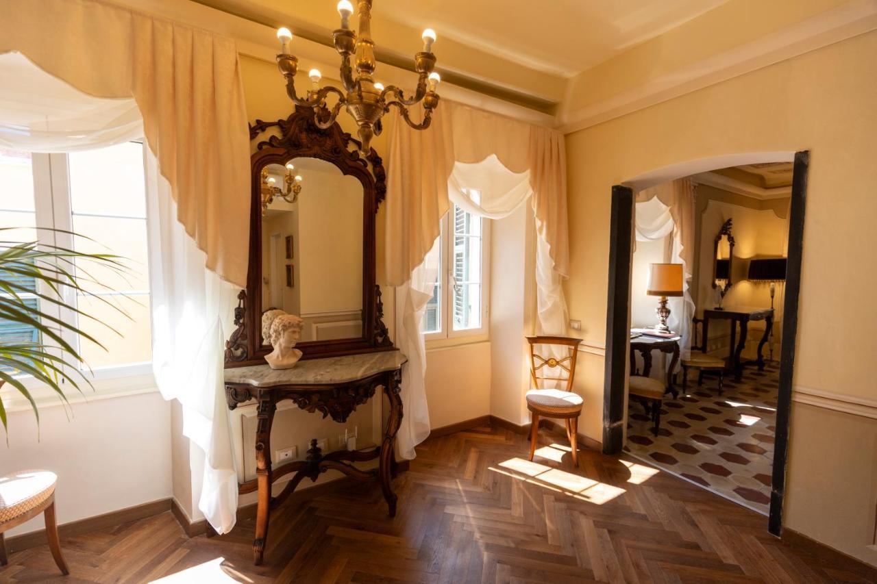 Palazzo Lari Guest house Sarzana