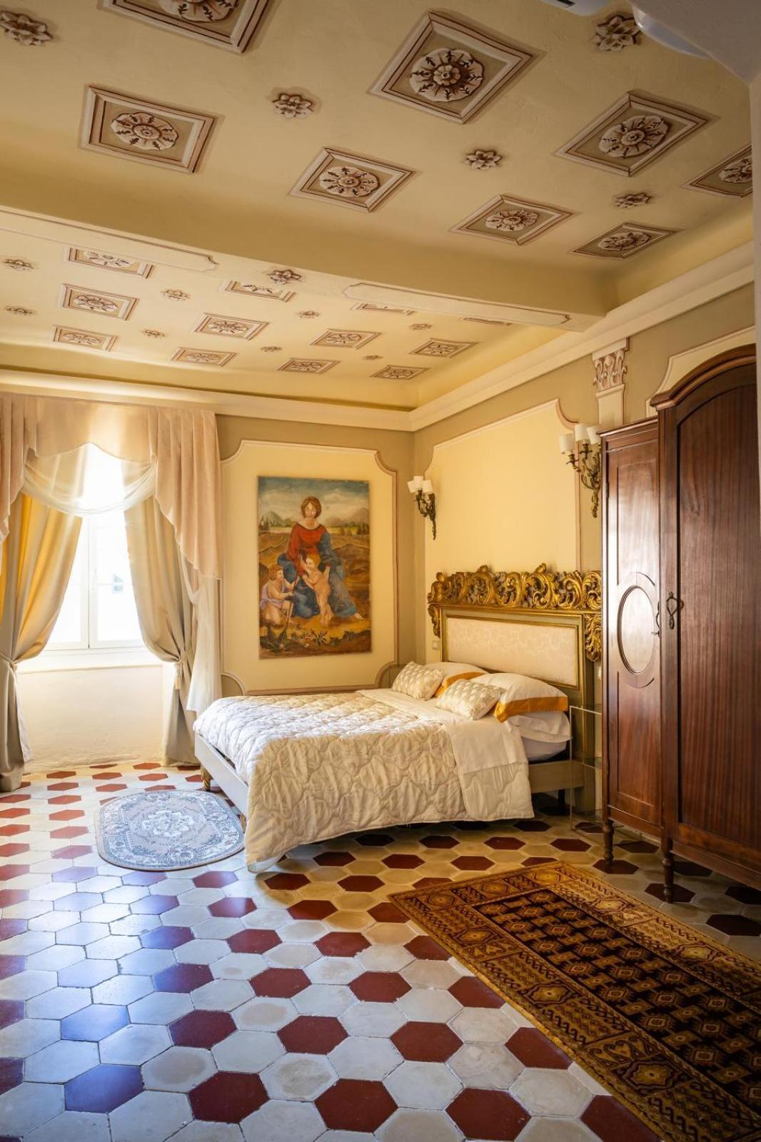 Palazzo Lari Maison d'hôtes *